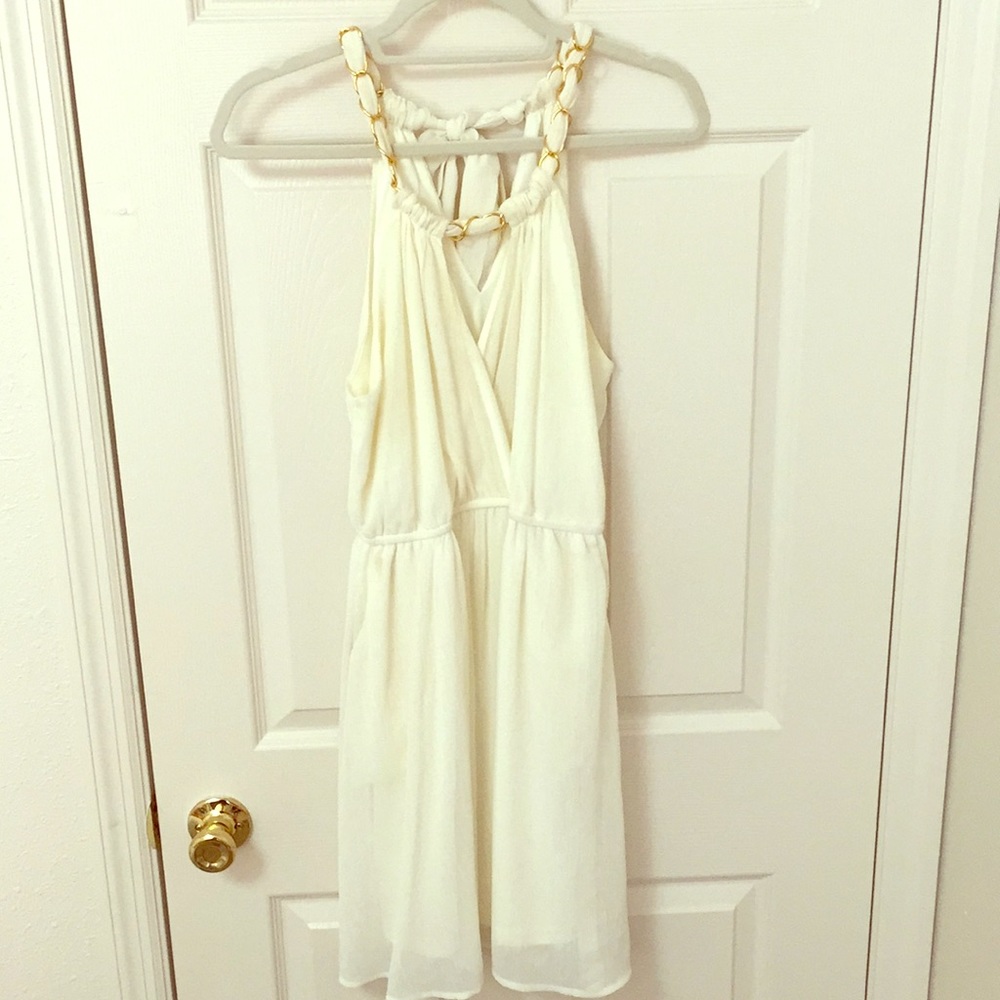 White golden trim dress with pockets
